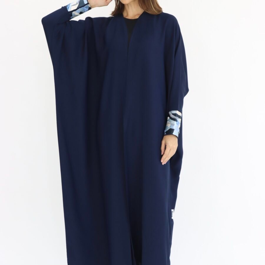Wave Bisht Abaya