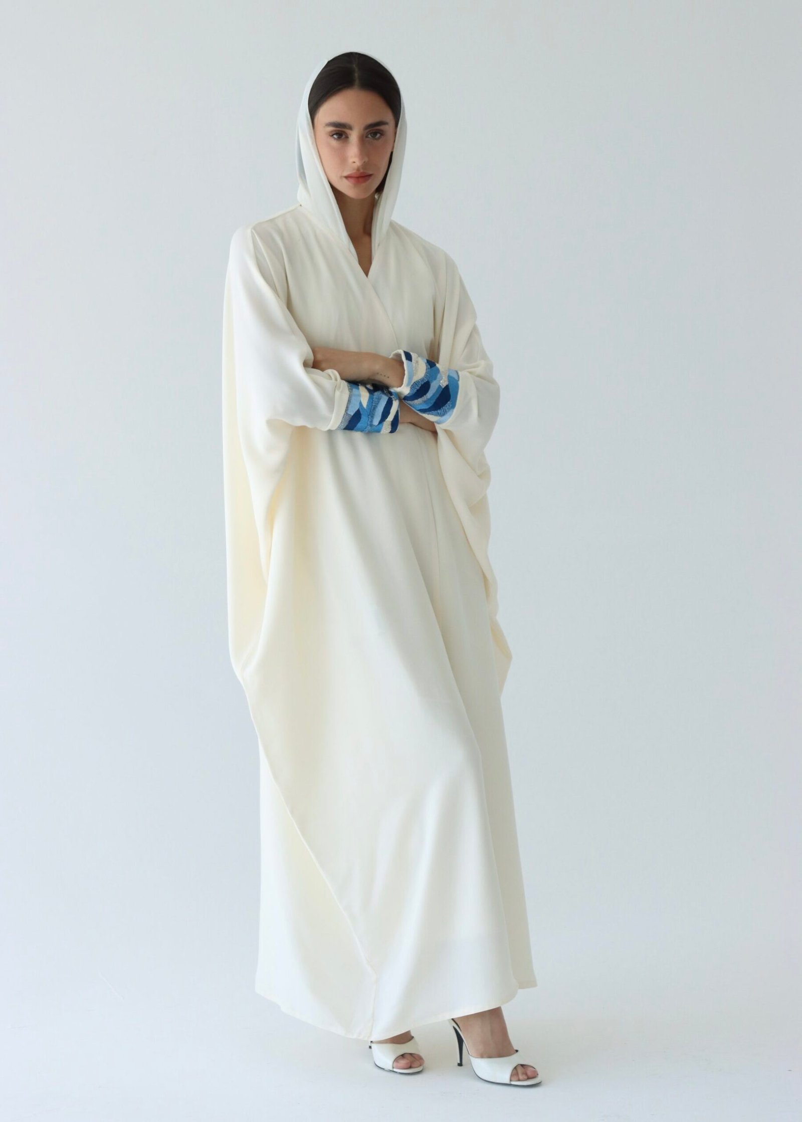 Wave Bisht Abaya