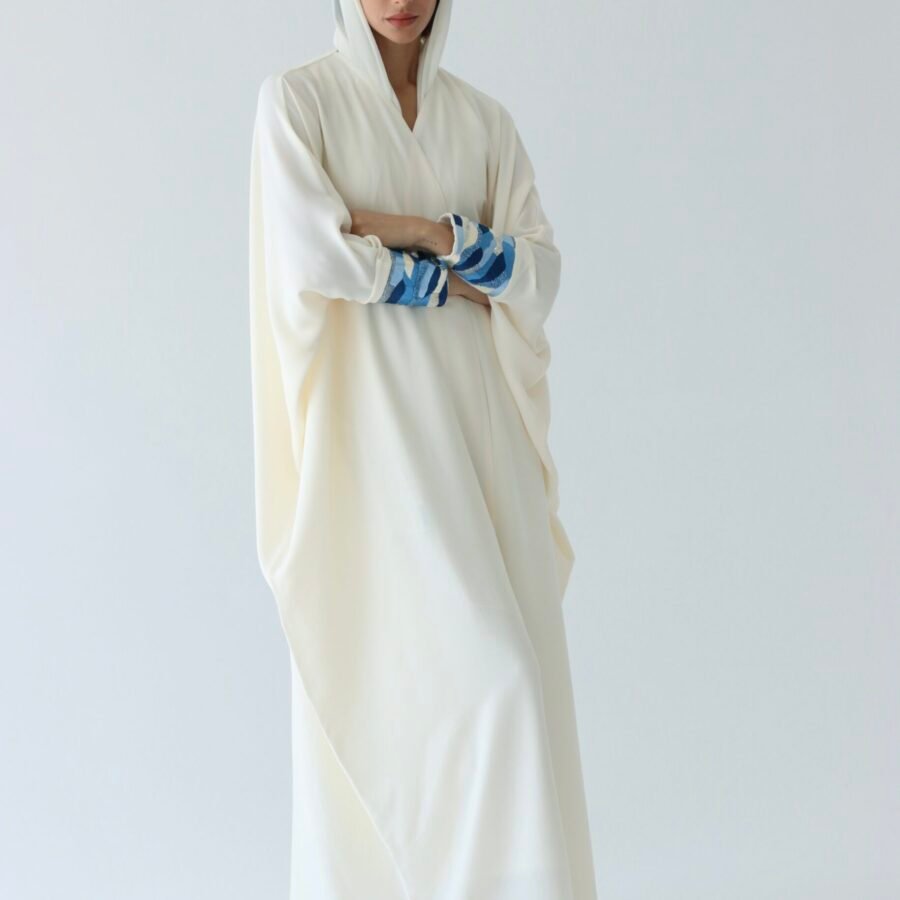 Wave Bisht Abaya