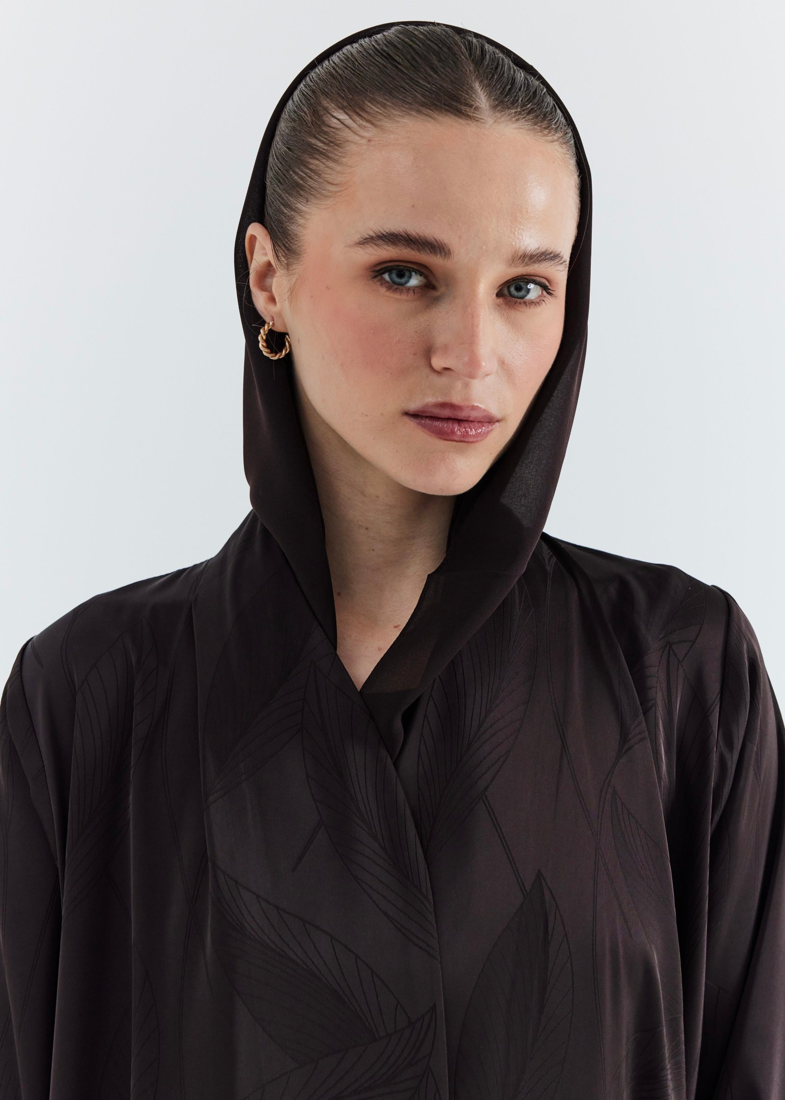 M067-3 Brown Leaf Abaya (S 59 Black color)