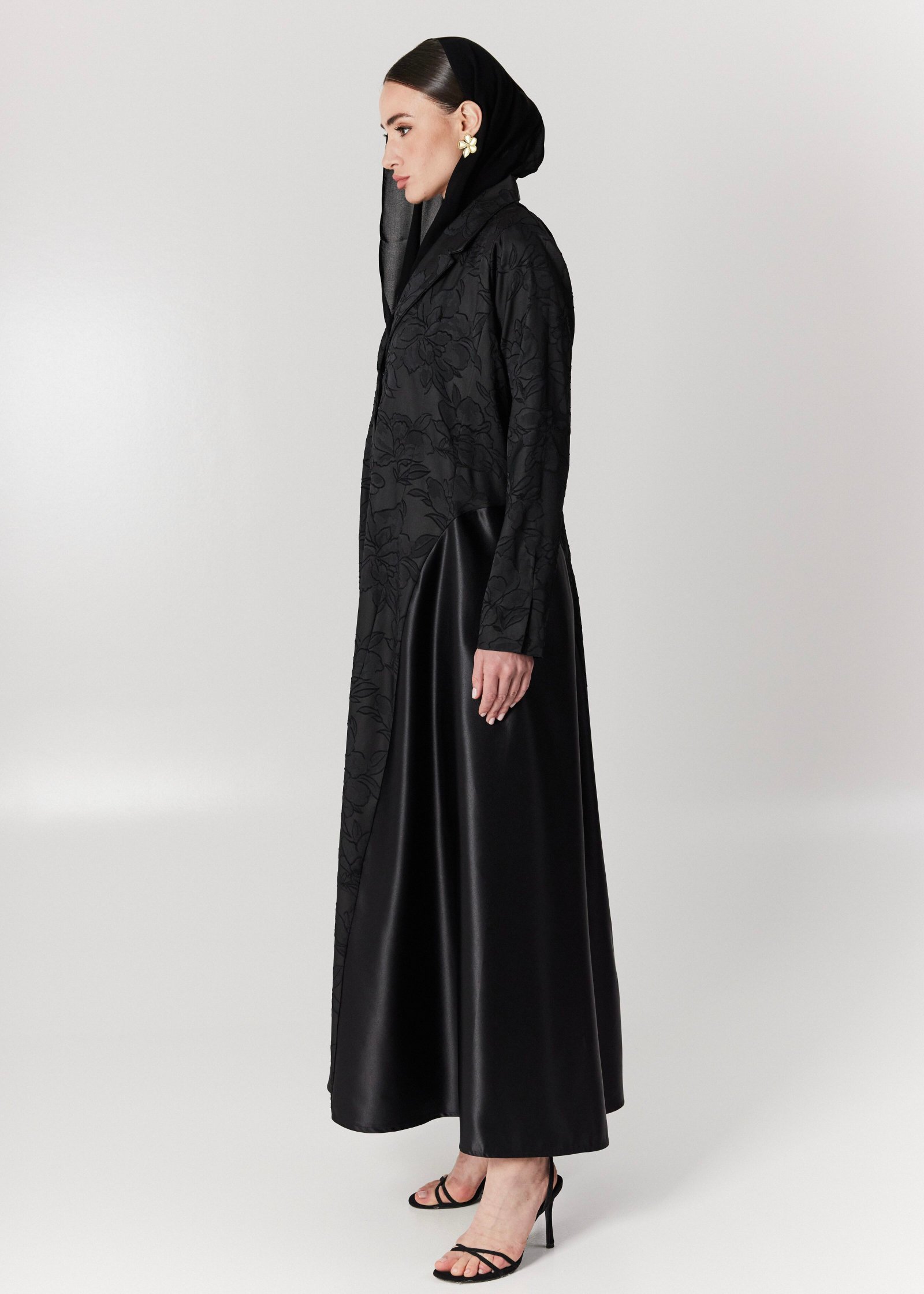 m074-3 Jasmine Abaya