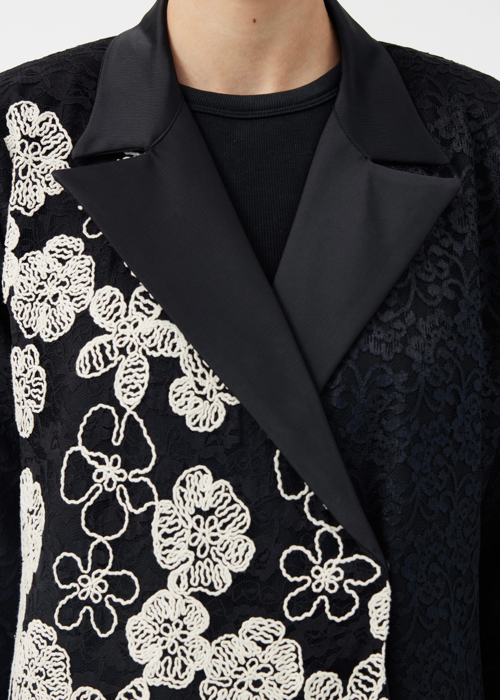M082-2 Floral Side
