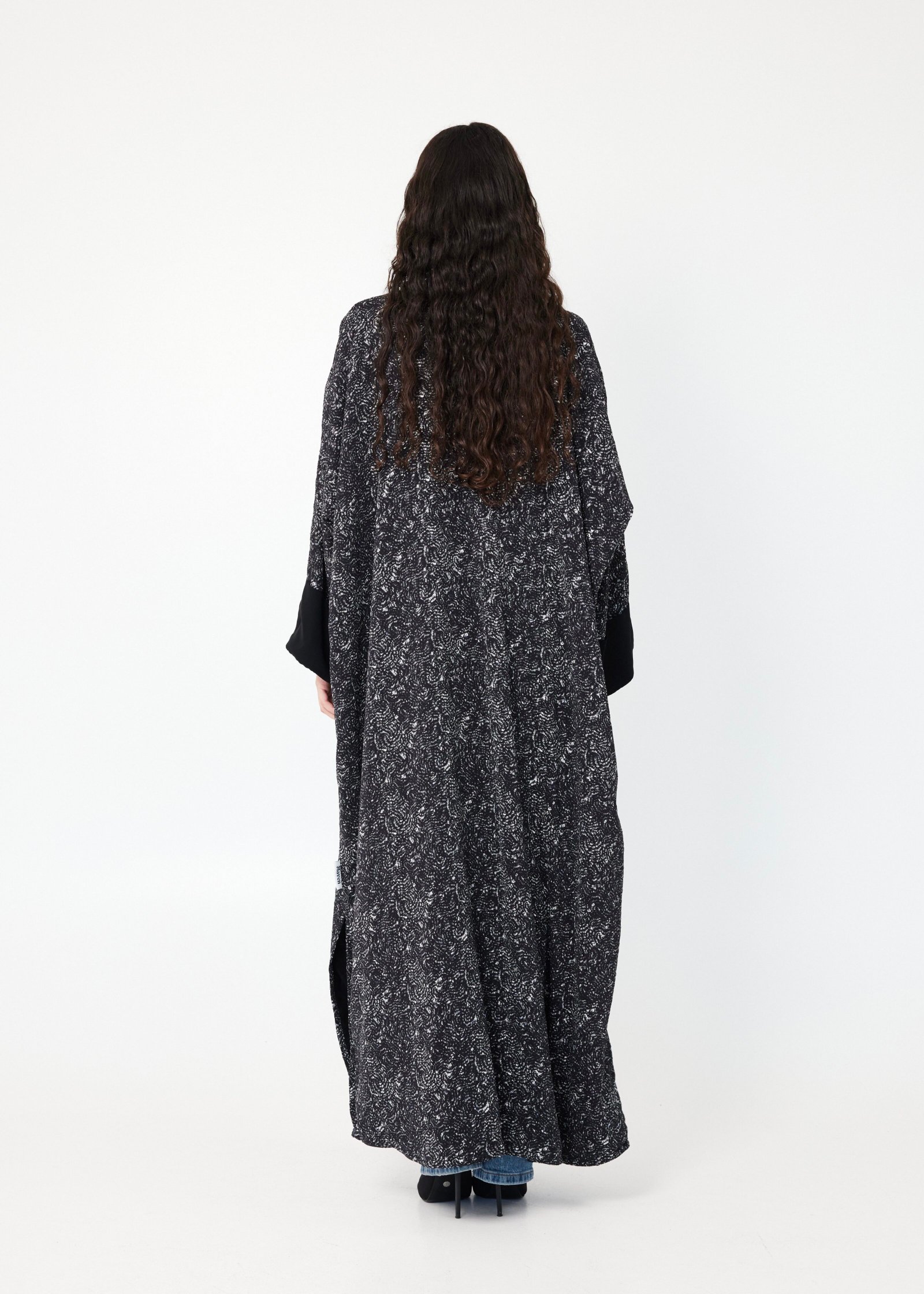 Flow Abaya