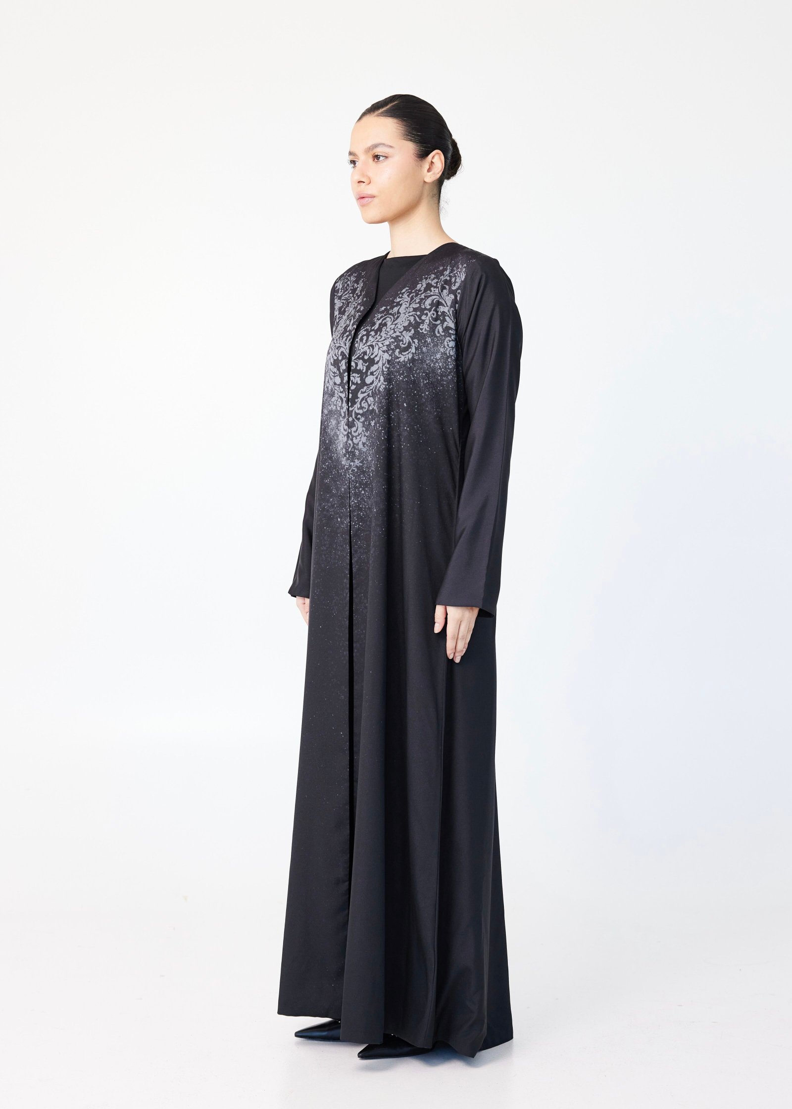 Noor Abaya