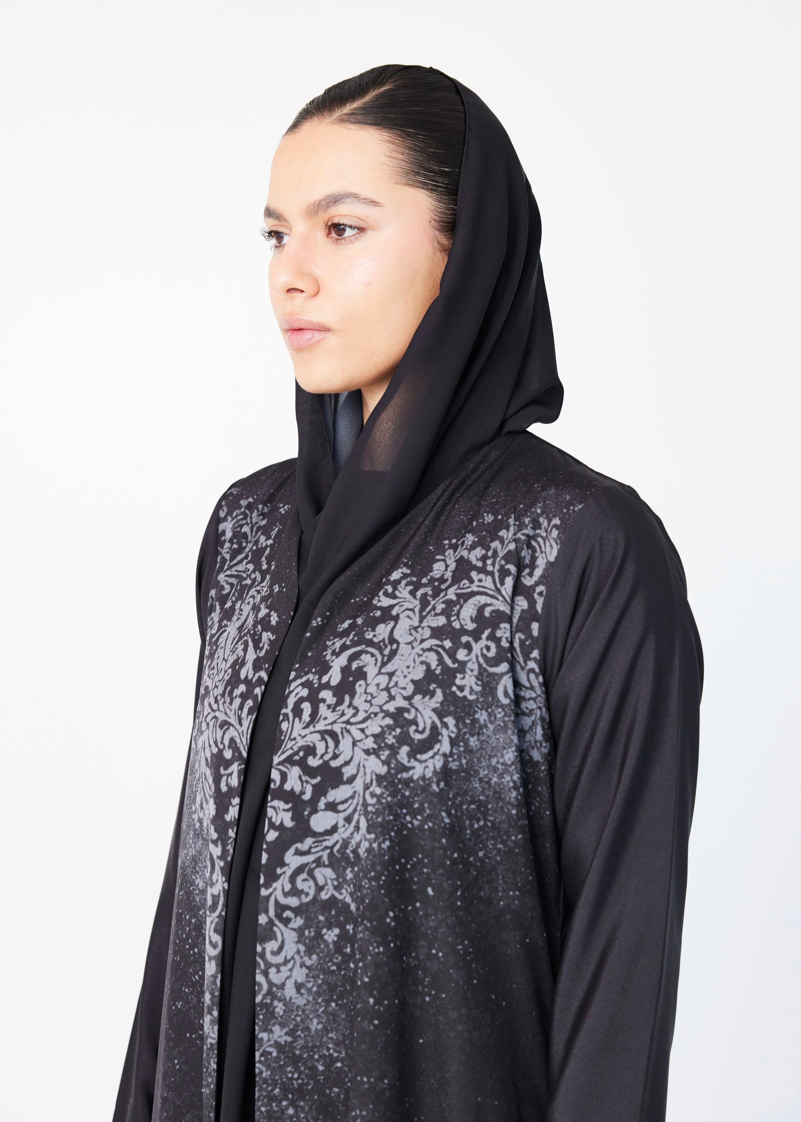 Noor Abaya