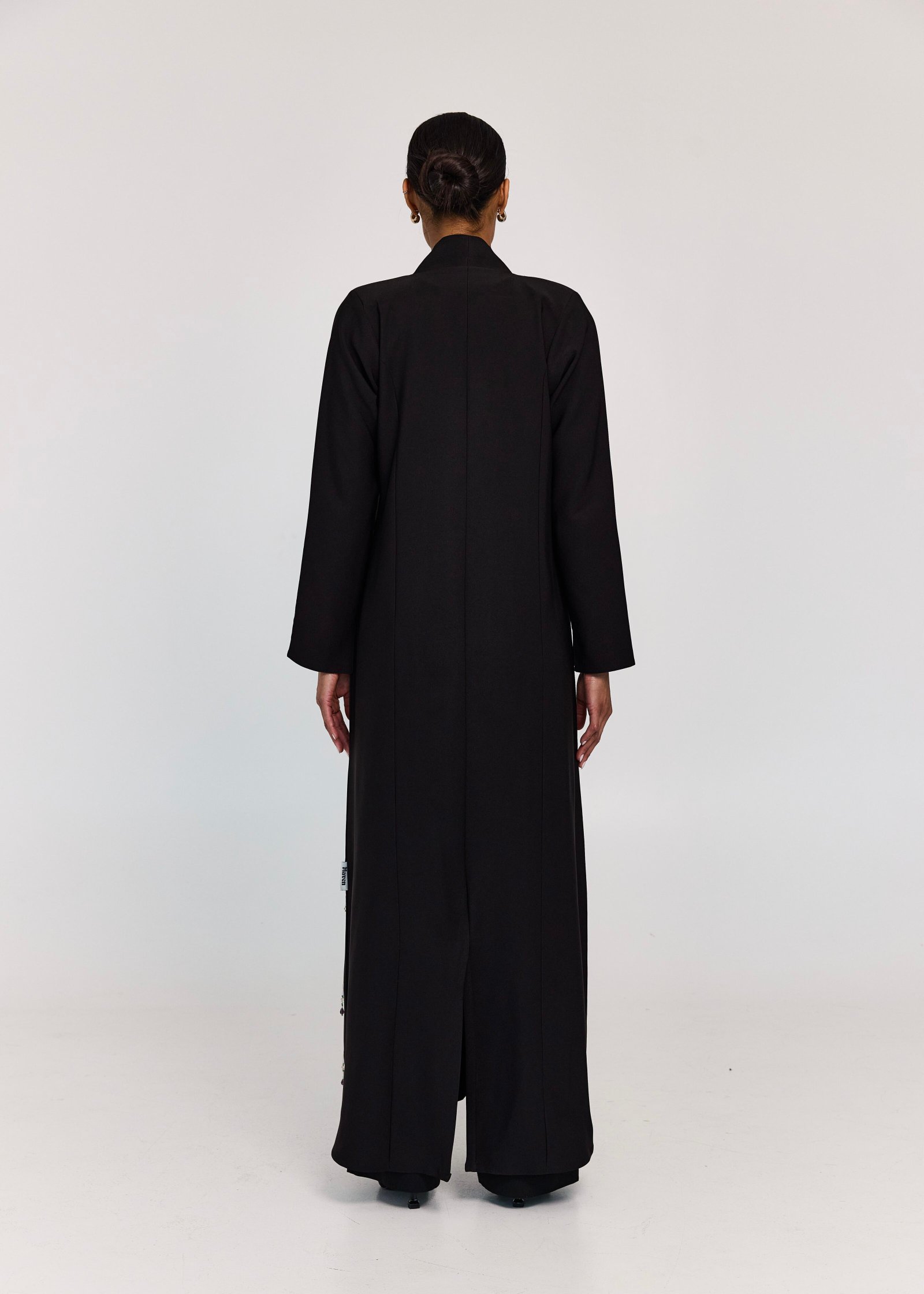 Refined Line Abaya