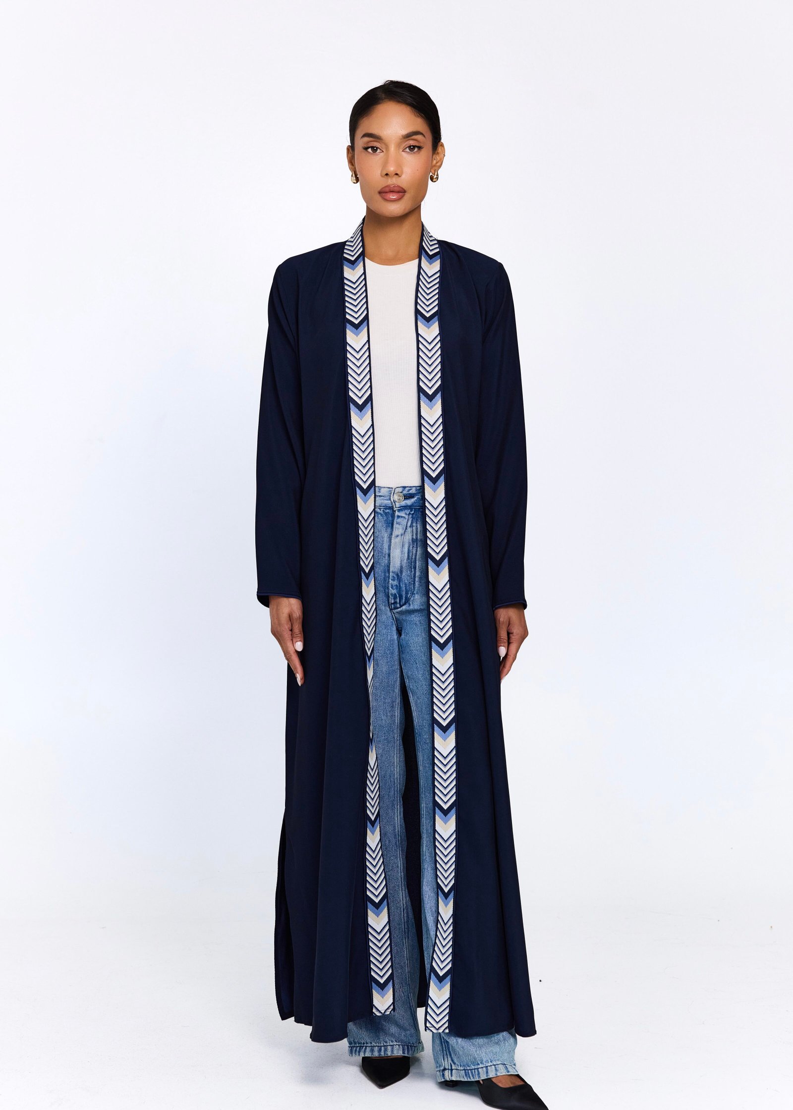 V-Form Abaya