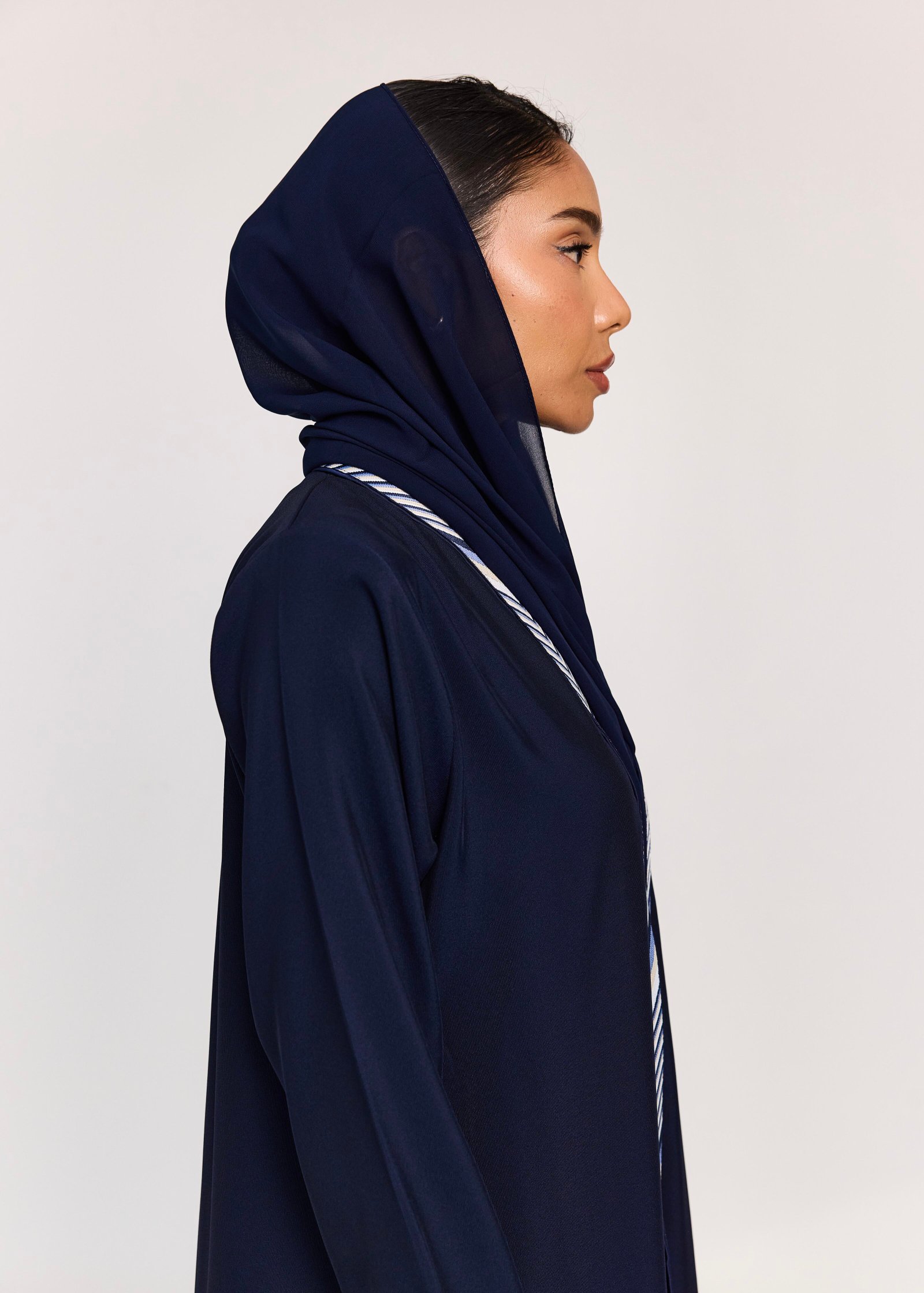 V-Form Abaya