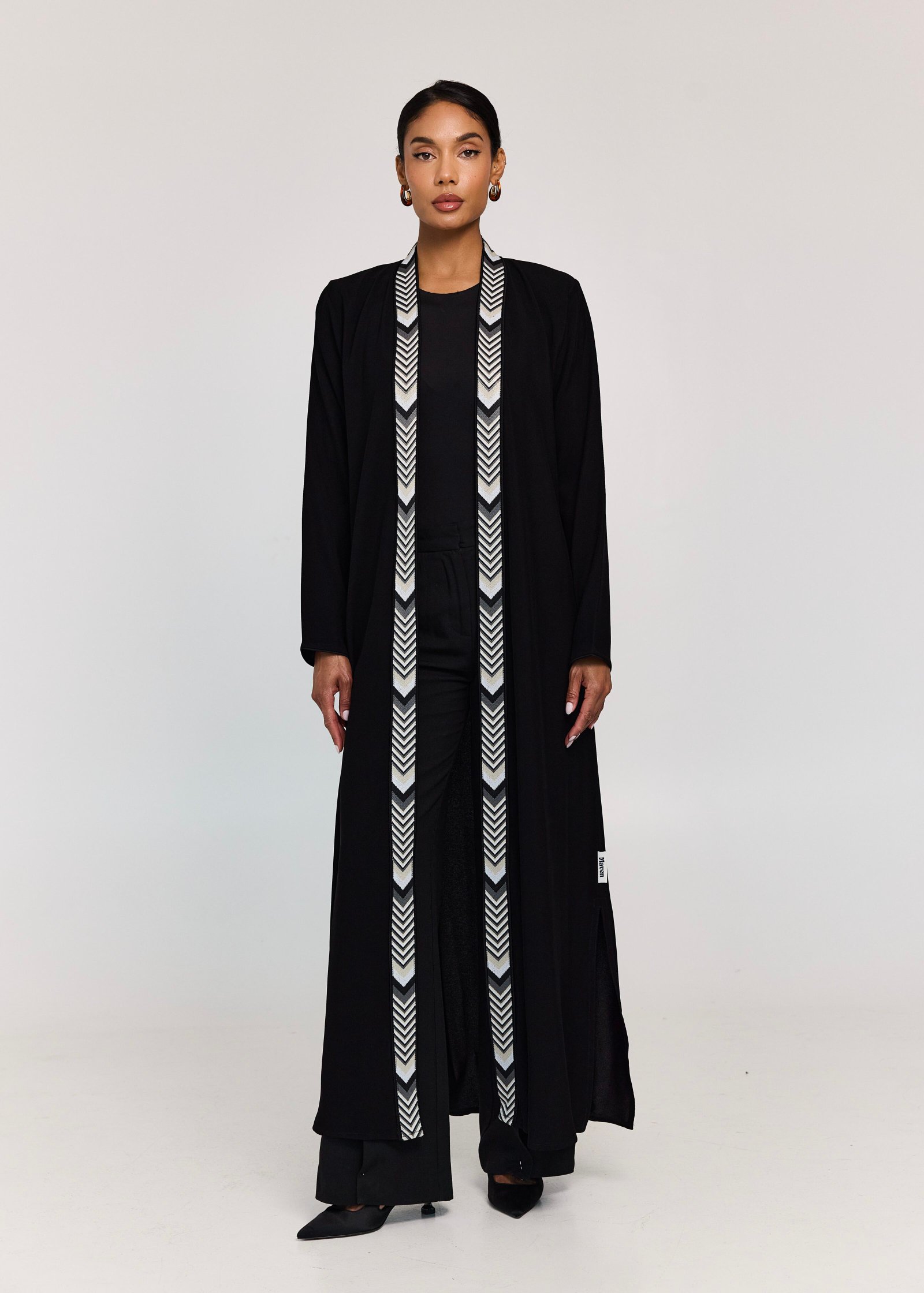 V-Form Abaya