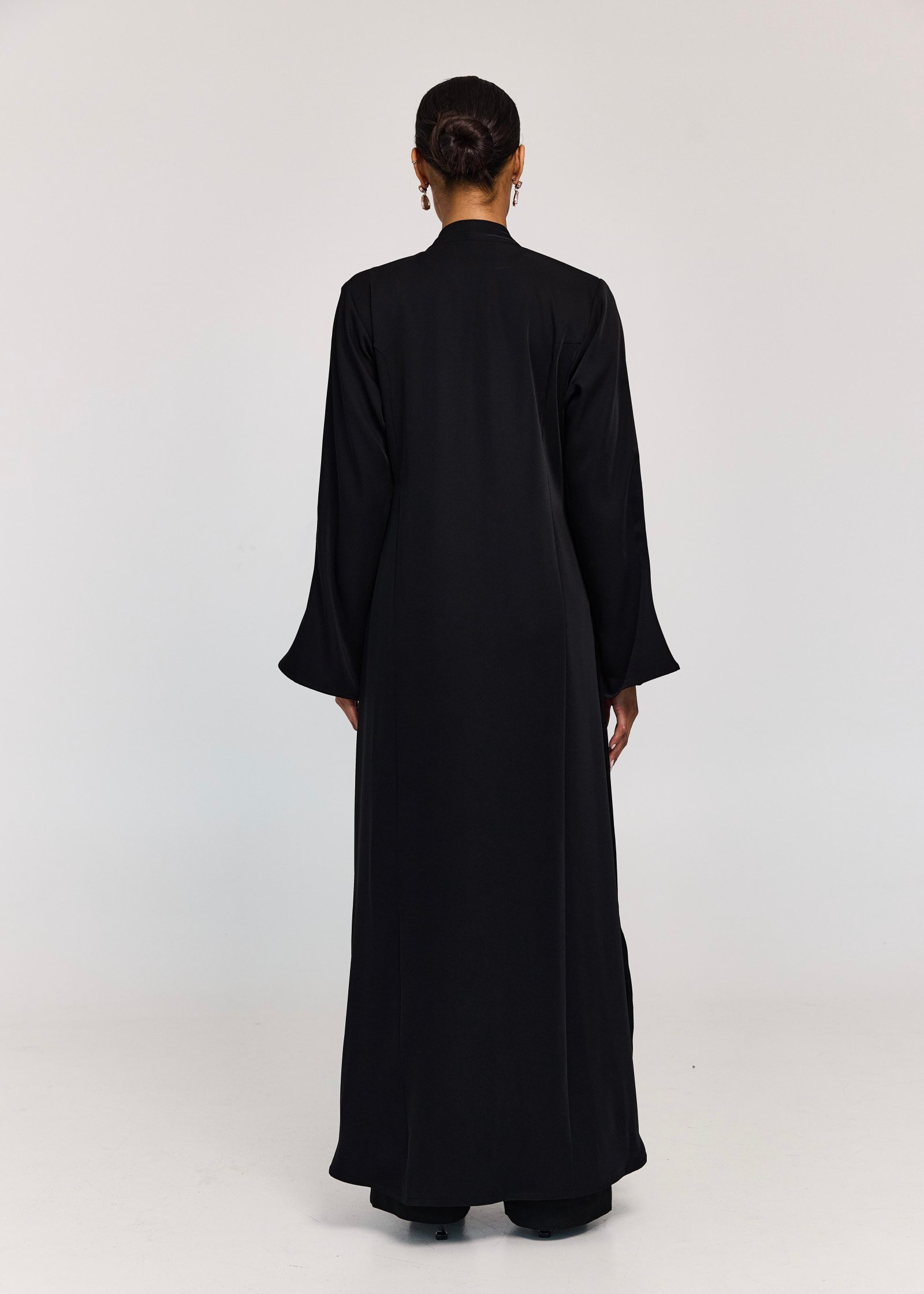 Beadline Wrap Abaya
